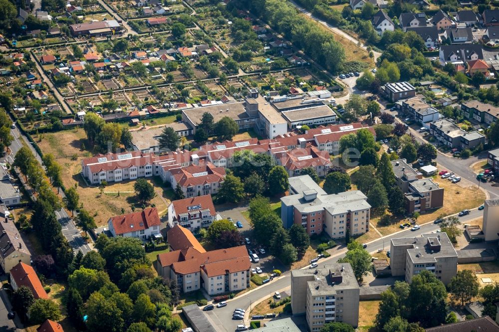 Bergkamen von oben - Gebäude des Seniorenzentrums Hermann-Görlitz-Seniorenzentrum in Bergkamen in Nordrhein-Westfalen, Deurschland