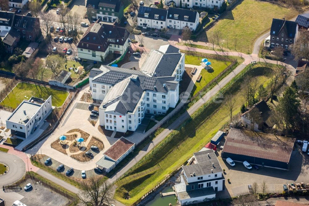 Dorsten von oben - Gebäude des Seniorenzentrums St.Marien Seniorenzentrum in Dorsten im Bundesland Nordrhein-Westfalen, Deutschland