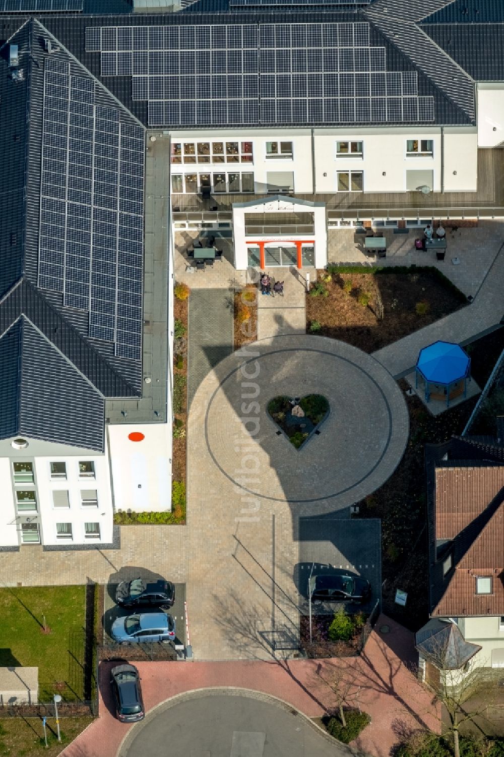 Luftaufnahme Dorsten - Gebäude des Seniorenzentrums St.Marien Seniorenzentrum An der Molkerei - Am Güterbahnhof in Dorsten im Bundesland Nordrhein-Westfalen, Deutschland