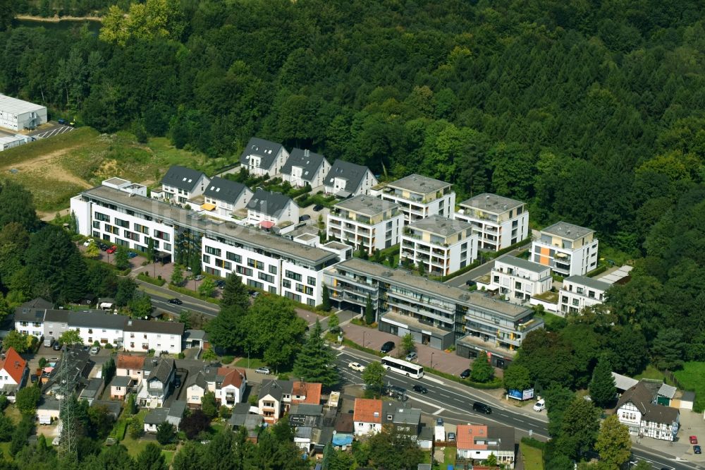 Bergisch Gladbach von oben - Gebäude des Seniorenzentrums Wohnpark Lerbacher Wald im Ortsteil Bensberg in Bergisch Gladbach im Bundesland Nordrhein-Westfalen, Deutschland