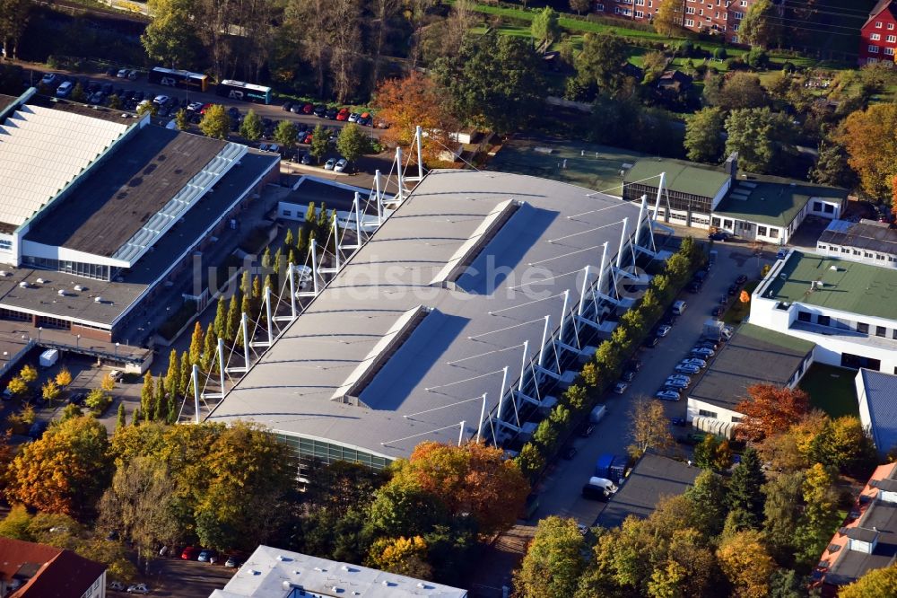 Hamburg aus der Vogelperspektive: Gebäude der Sporthalle - Leichtathletikhalle an der Krochmannstraße in Hamburg, Deutschland