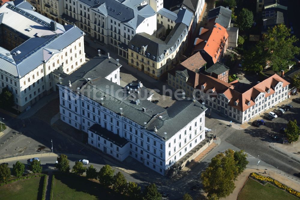 Luftbild Schwerin - Gebäude der Staatskanzlei, dem Dienstsitz des MP Ministerpräsidenten in Schwerin im Bundesland Mecklenburg-Vorpommern