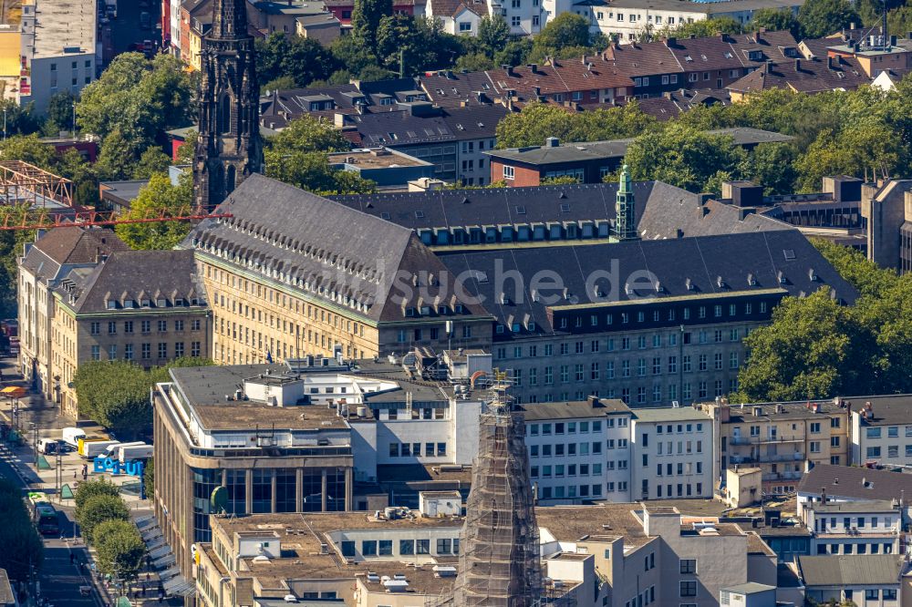 Luftbild Bochum - Gebäude der Stadtverwaltung - Rathaus in Bochum im Bundesland Nordrhein-Westfalen, Deutschland