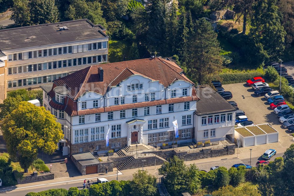 Luftbild Ennepetal - Gebäude der Stadtverwaltung - Rathaus in Ennepetal im Bundesland Nordrhein-Westfalen, Deutschland