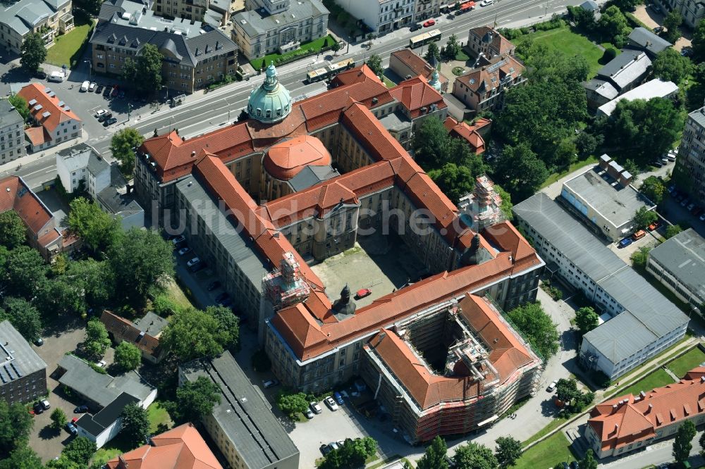 Luftaufnahme Potsdam - Gebäude der Stadtverwaltung - Rathaus an der Friedrich-Ebert-Straße in Potsdam im Bundesland Brandenburg, Deutschland