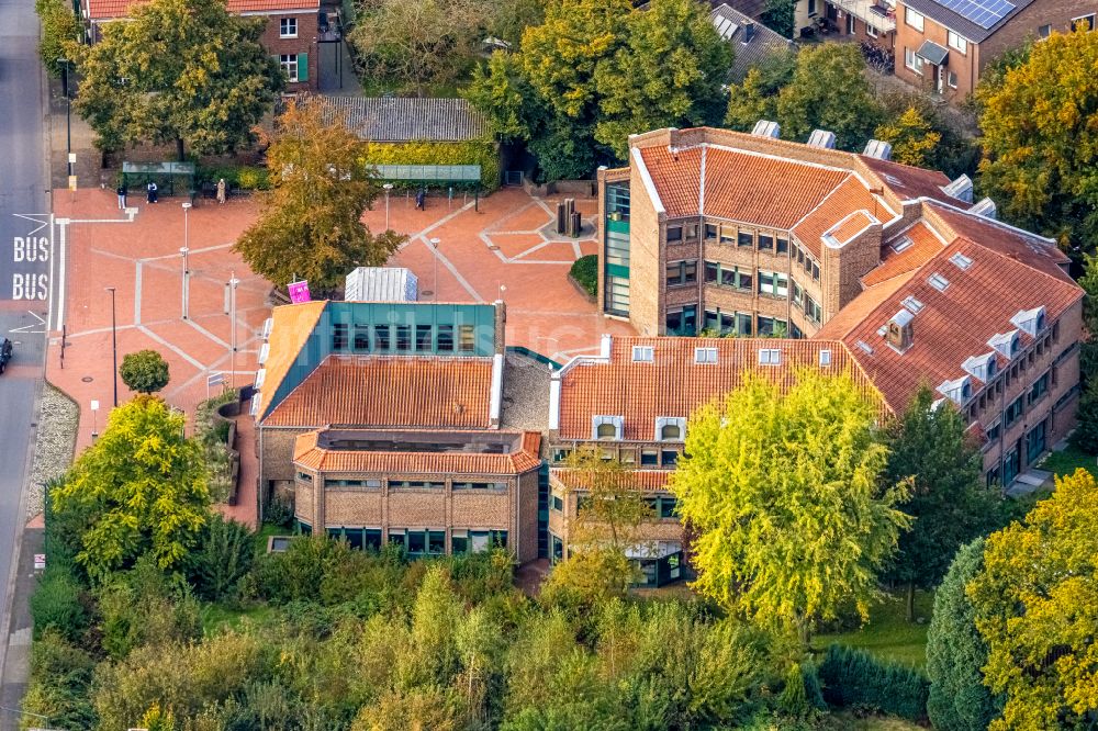 Hamminkeln aus der Vogelperspektive: Gebäude der Stadtverwaltung - Rathaus in Hamminkeln im Bundesland Nordrhein-Westfalen, Deutschland