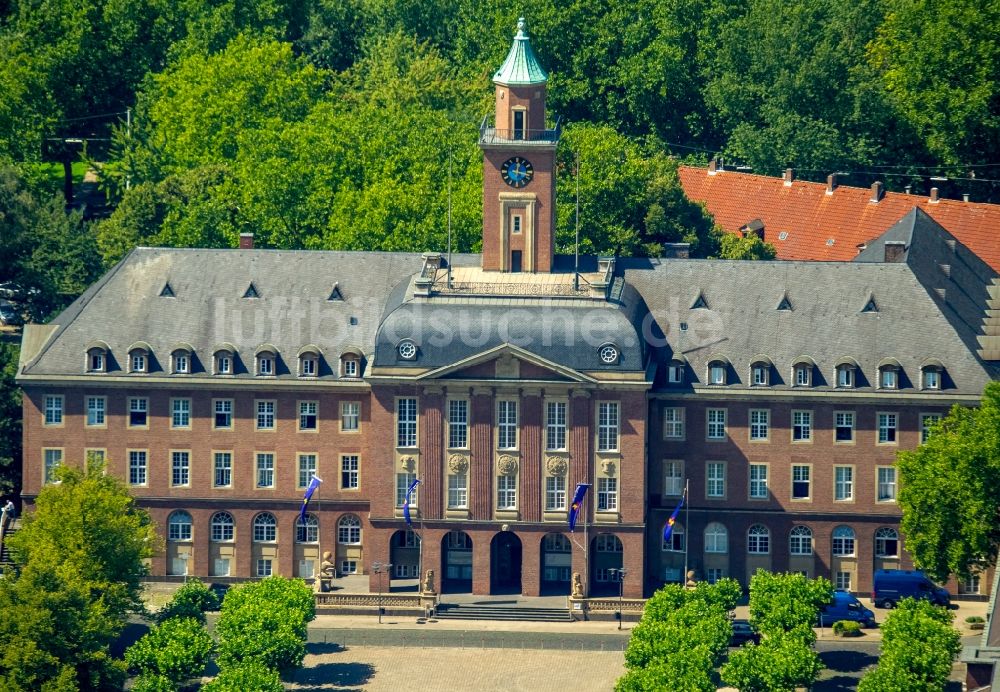 Herne von oben - Gebäude der Stadtverwaltung - Rathaus in Herne im Bundesland Nordrhein-Westfalen