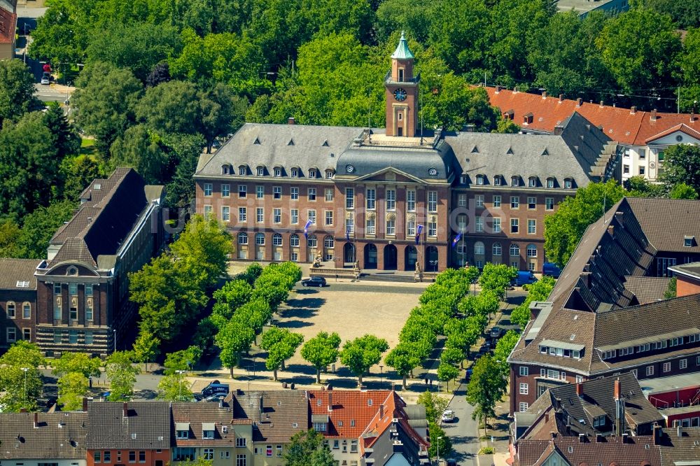 Luftbild Herne - Gebäude der Stadtverwaltung - Rathaus in Herne im Bundesland Nordrhein-Westfalen