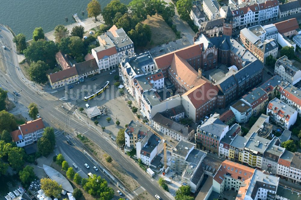 Berlin aus der Vogelperspektive: Gebäude der Stadtverwaltung - Rathaus Köpenick im Ortsteil Köpenick in Berlin, Deutschland