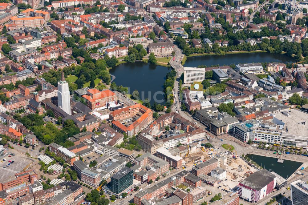 Luftbild Kiel - Gebäude der Stadtverwaltung - Rathaus der Landeshauptstadt in Kiel im Bundesland Schleswig-Holstein, Deutschland