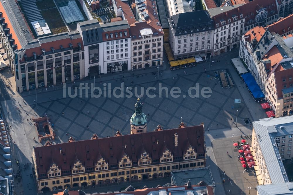 Luftbild Leipzig - Gebäude der Stadtverwaltung - Rathaus am Markt in Leipzig im Bundesland Sachsen, Deutschland