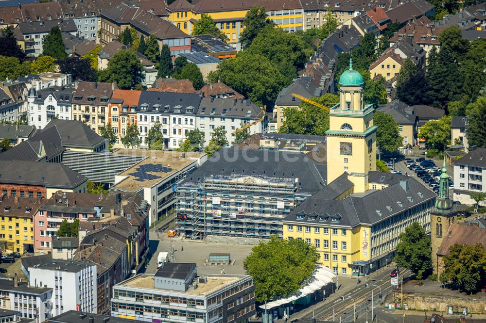 Luftbild Witten - Gebäude der Stadtverwaltung - Rathaus am Marktplatz in Witten im Bundesland Nordrhein-Westfalen