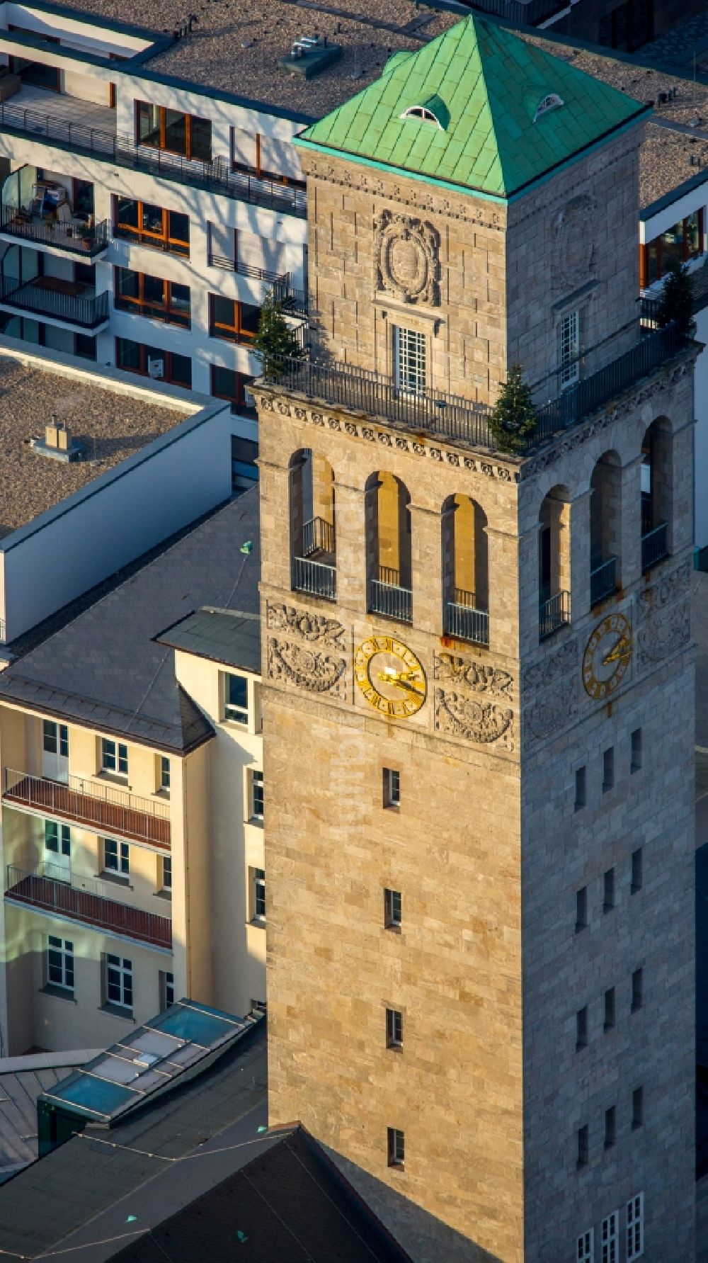 Mülheim an der Ruhr von oben - Gebäude der Stadtverwaltung - Rathaus in Mülheim an der Ruhr im Bundesland Nordrhein-Westfalen