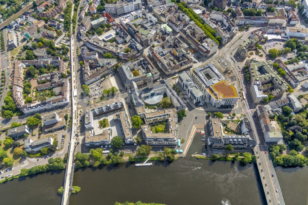 Luftaufnahme Mülheim an der Ruhr - Gebäude der Stadtverwaltung - Rathaus in Mülheim an der Ruhr im Bundesland Nordrhein-Westfalen, Deutschland