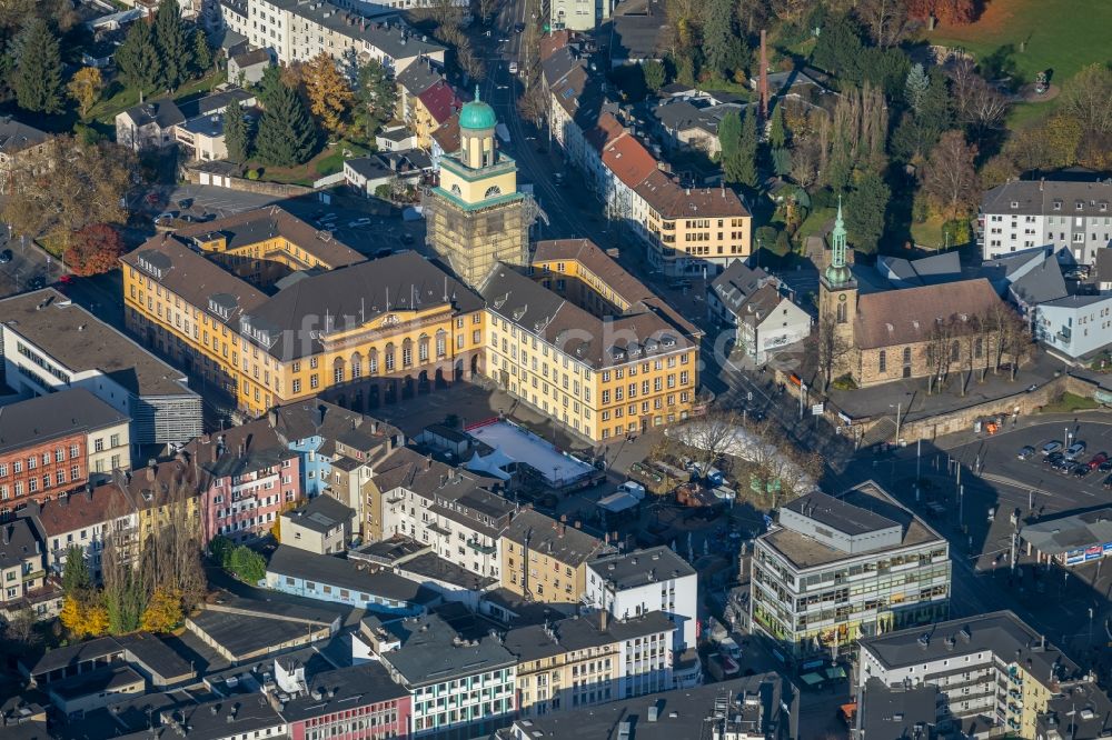 Luftaufnahme Witten - Gebäude der Stadtverwaltung - Rathaus im Ortsteil Bommern in Witten im Bundesland Nordrhein-Westfalen