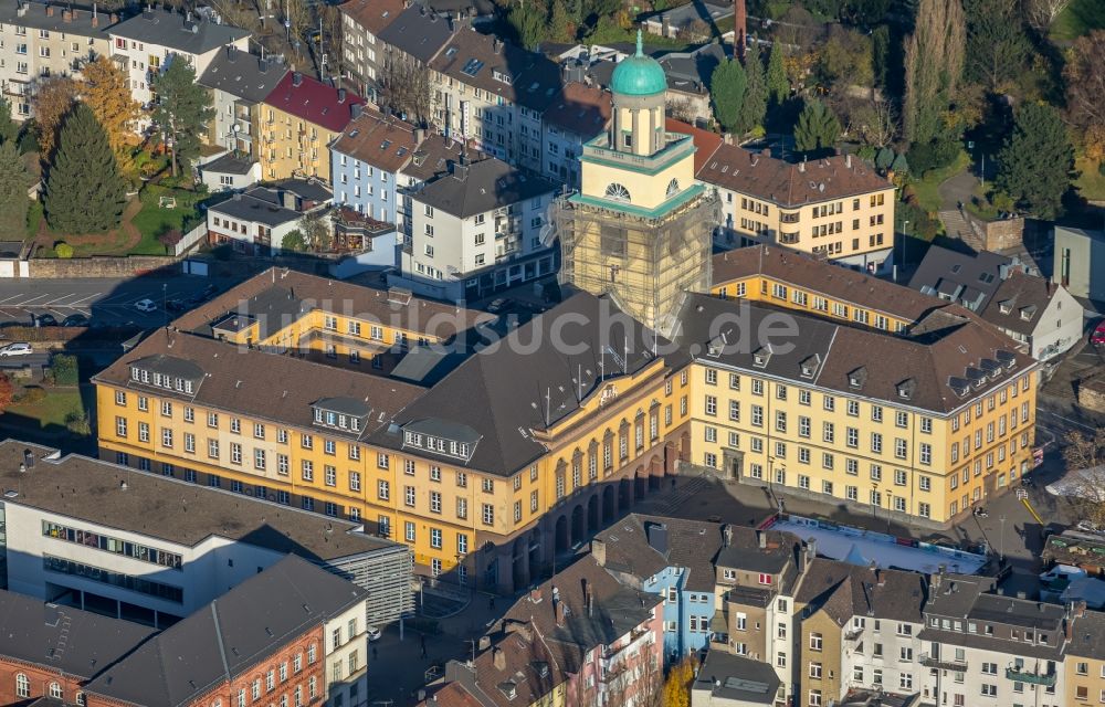 Witten aus der Vogelperspektive: Gebäude der Stadtverwaltung - Rathaus im Ortsteil Bommern in Witten im Bundesland Nordrhein-Westfalen