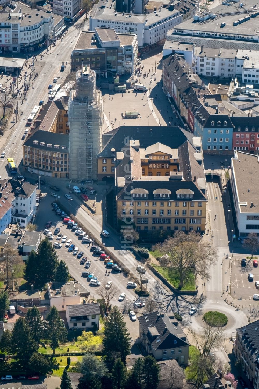 Luftaufnahme Witten - Gebäude der Stadtverwaltung - Rathaus im Ortsteil Bommern in Witten im Bundesland Nordrhein-Westfalen