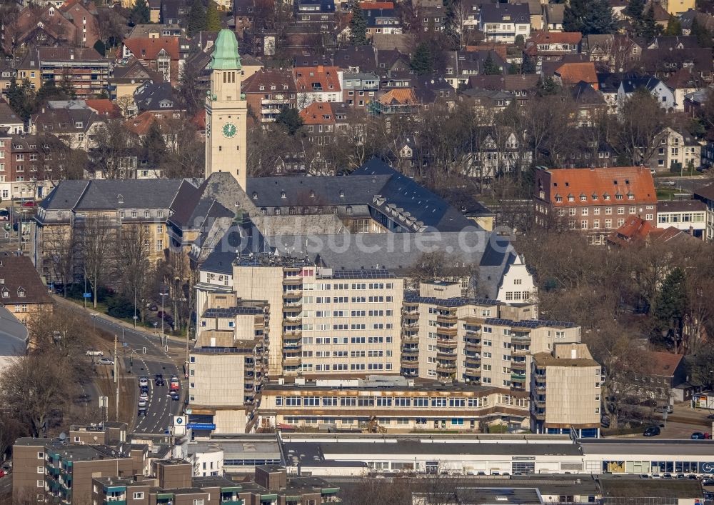 Luftaufnahme Gelsenkirchen - Gebäude der Stadtverwaltung - Rathaus im Ortsteil Buer in Gelsenkirchen im Bundesland Nordrhein-Westfalen