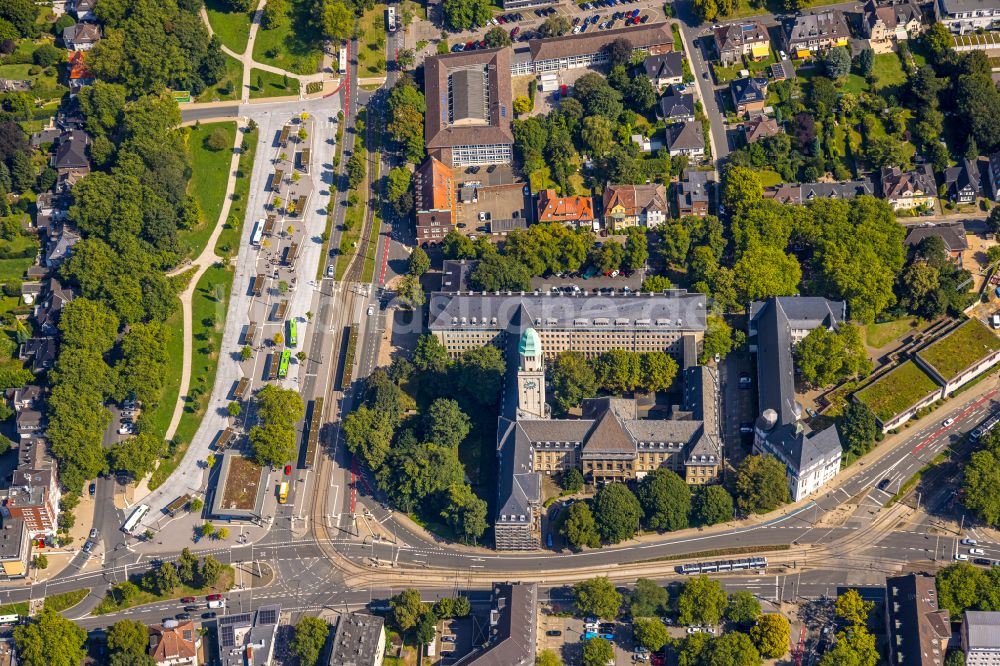 Gelsenkirchen aus der Vogelperspektive: Gebäude der Stadtverwaltung - Rathaus im Ortsteil Buer in Gelsenkirchen im Bundesland Nordrhein-Westfalen