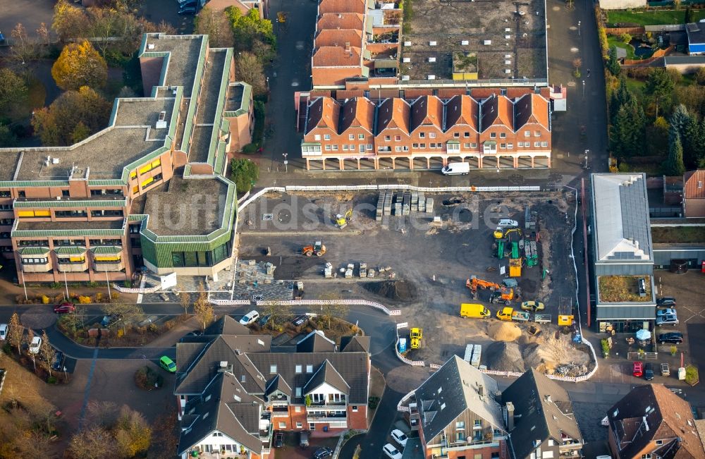 Voerde (Niederrhein) aus der Vogelperspektive: Gebäude der Stadtverwaltung - Rathaus im Ortsteil Ruhr Metropolitan Area in Voerde (Niederrhein) im Bundesland Nordrhein-Westfalen