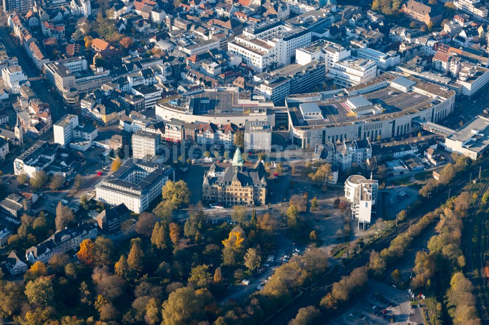 Recklinghausen aus der Vogelperspektive: Gebäude der Stadtverwaltung - Rathaus in Recklinghausen im Bundesland Nordrhein-Westfalen, Deutschland