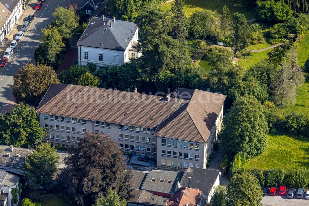 Luftbild Schwelm - Gebäude der Stadtverwaltung - Rathaus in Schwelm im Bundesland Nordrhein-Westfalen, Deutschland