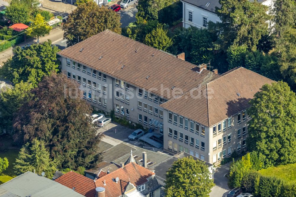 Schwelm von oben - Gebäude der Stadtverwaltung - Rathaus in Schwelm im Bundesland Nordrhein-Westfalen, Deutschland