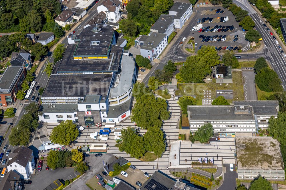 Gevelsberg von oben - Gebäude der Stadtverwaltung - Rathaus der Stadt Gevelsberg am Rathausplatz im Ortsteil Heck in Gevelsberg im Bundesland Nordrhein-Westfalen, Deutschland