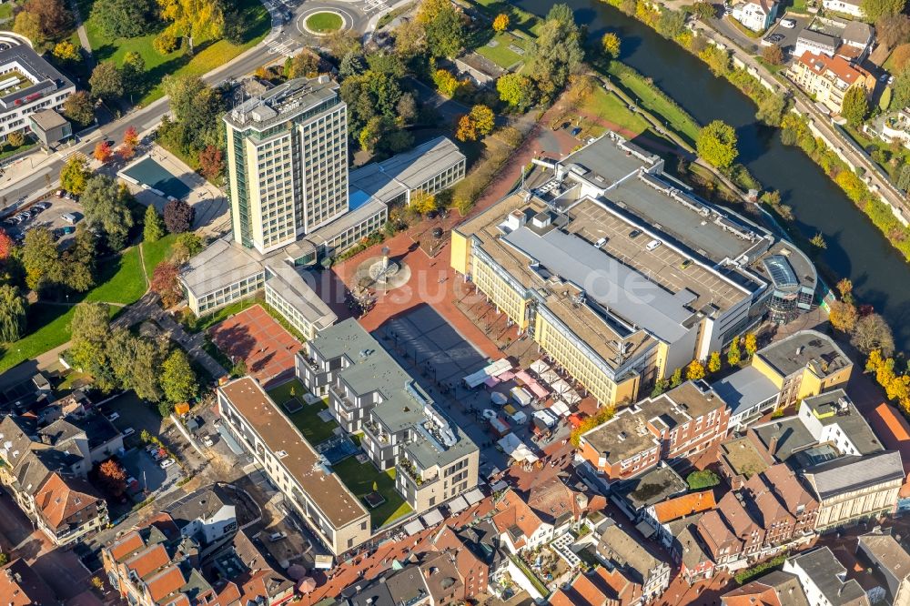 Lünen von oben - Gebäude der Stadtverwaltung - Rathaus Stadt Lünen in Lünen im Bundesland Nordrhein-Westfalen, Deutschland