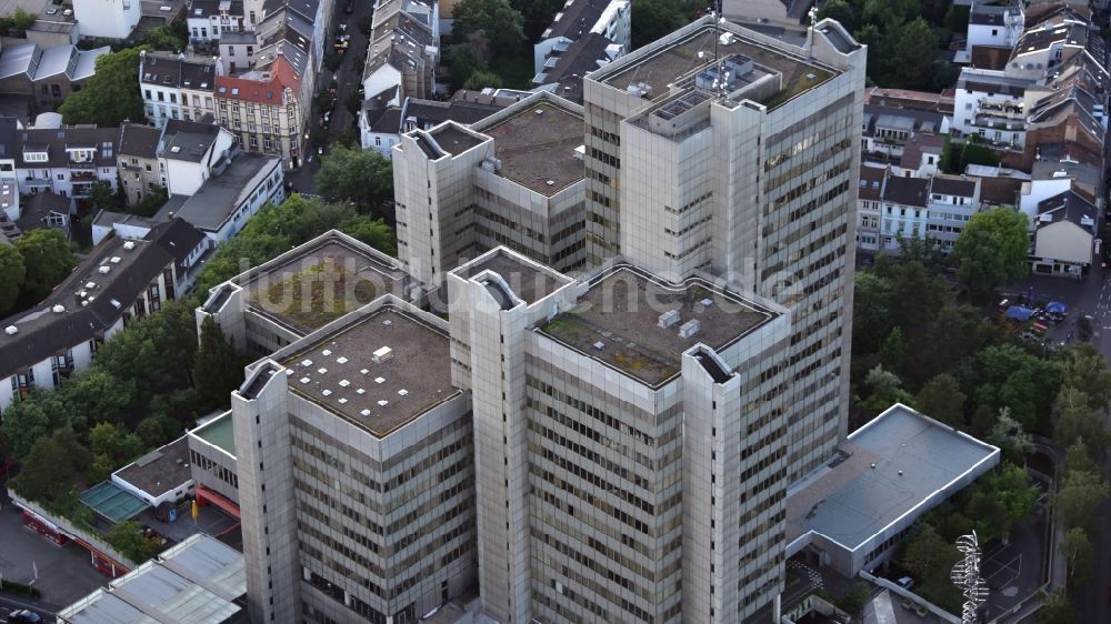 Luftbild Bonn - Gebäude der Stadtverwaltung - Rathaus Stadthaus im Ortsteil Nordstadt in Bonn im Bundesland Nordrhein-Westfalen, Deutschland