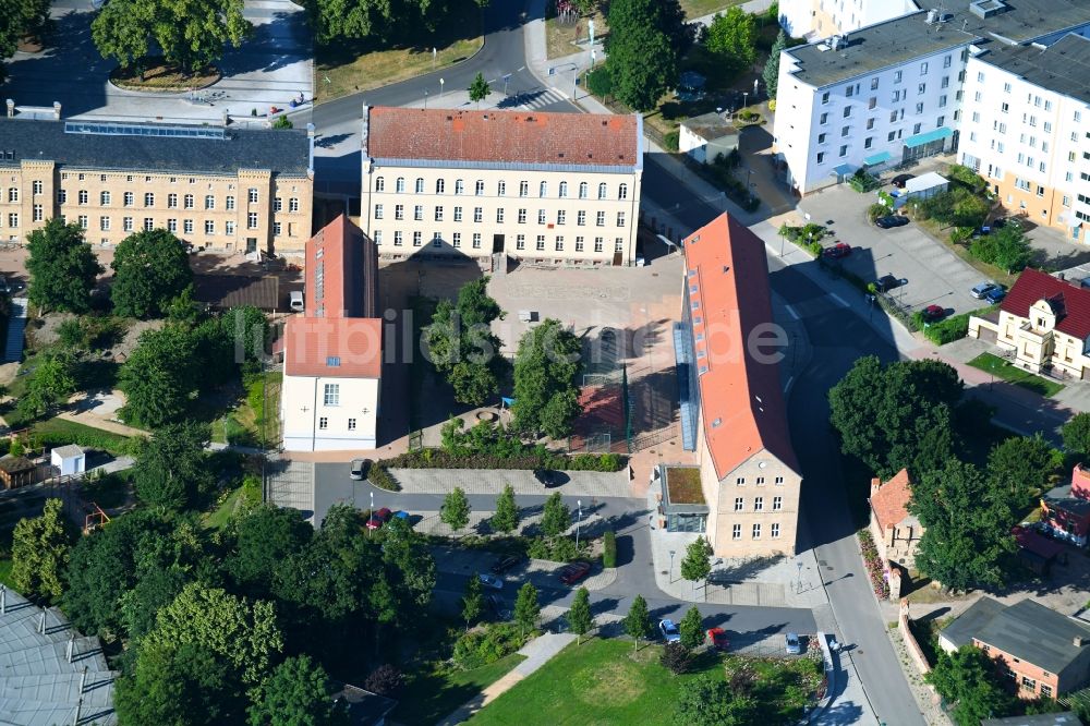 Luftbild Prenzlau - Gebäude der Stadtverwaltung - Rathaus Stadtverwaltung Am Steintor in Prenzlau im Bundesland Brandenburg, Deutschland