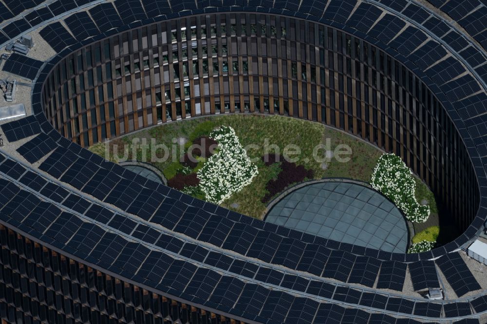 Freiburg im Breisgau aus der Vogelperspektive: Gebäude der Stadtverwaltung - Rathaus im Stühlinger an der Fehrenbachallee in Freiburg im Breisgau im Bundesland Baden-Württemberg, Deutschland