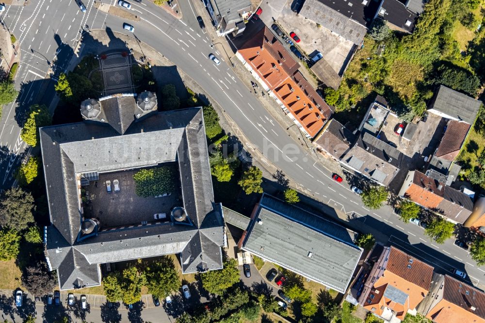 Luftaufnahme Hamm - Gebäude der Stadtverwaltung - Rathaus am Theodor-Heuss-Platz in Hamm im Bundesland Nordrhein-Westfalen, Deutschland