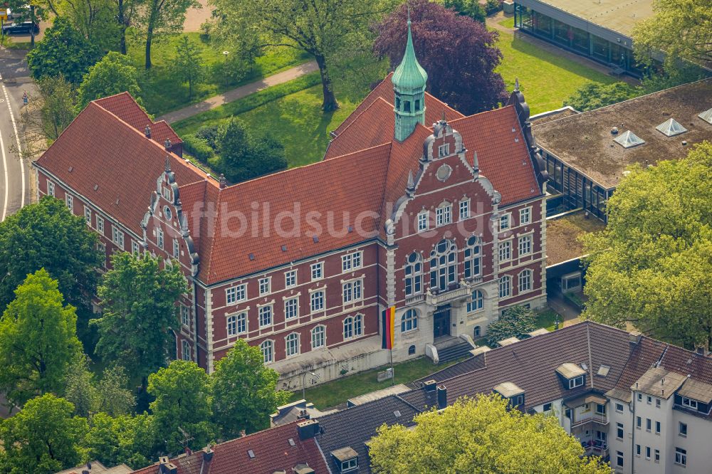 Luftbild Herne - Gebäude der Stadtverwaltung - Rathaus Wanne im Stadtteil Wanne-Eickel in Herne im Bundesland Nordrhein-Westfalen