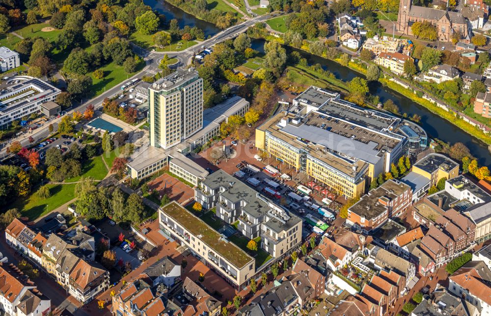 Luftaufnahme Lünen - Gebäude der Stadtverwaltung - Rathaus am Willy-Brandt-Platz in Lünen im Bundesland Nordrhein-Westfalen, Deutschland