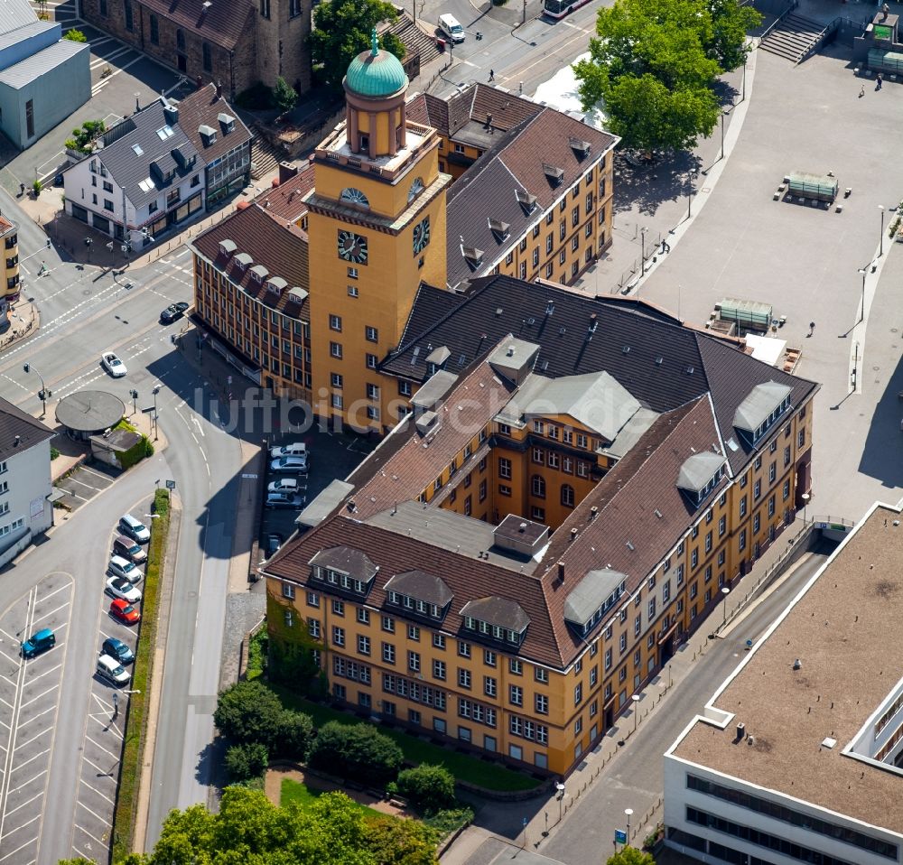 Luftaufnahme Witten - Gebäude der Stadtverwaltung - Rathaus in Witten im Bundesland Nordrhein-Westfalen