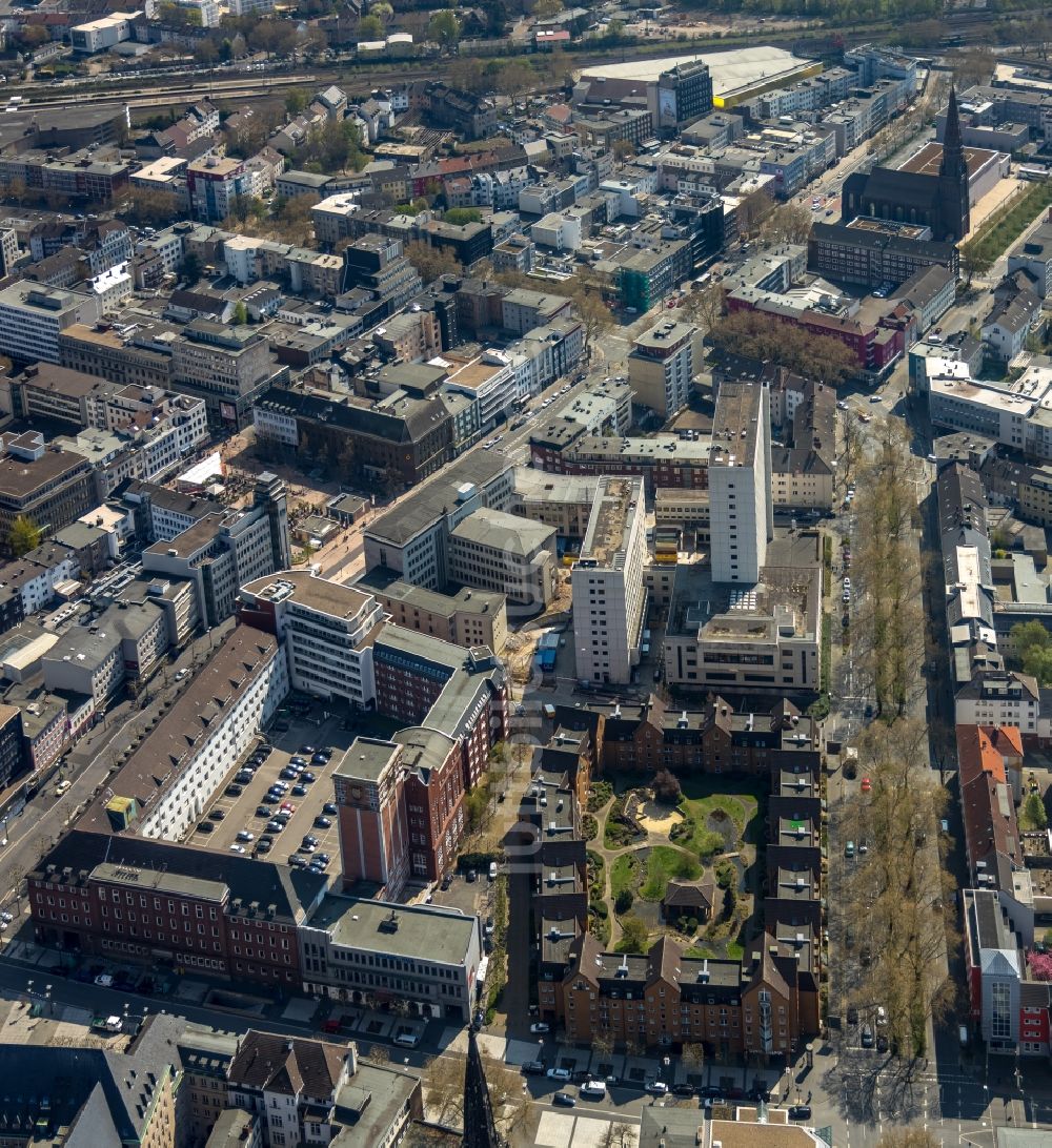 Bochum von oben - Gebäude der Stadtverwaltung - Technisches Rathaus in Bochum im Bundesland Nordrhein-Westfalen, Deutschland