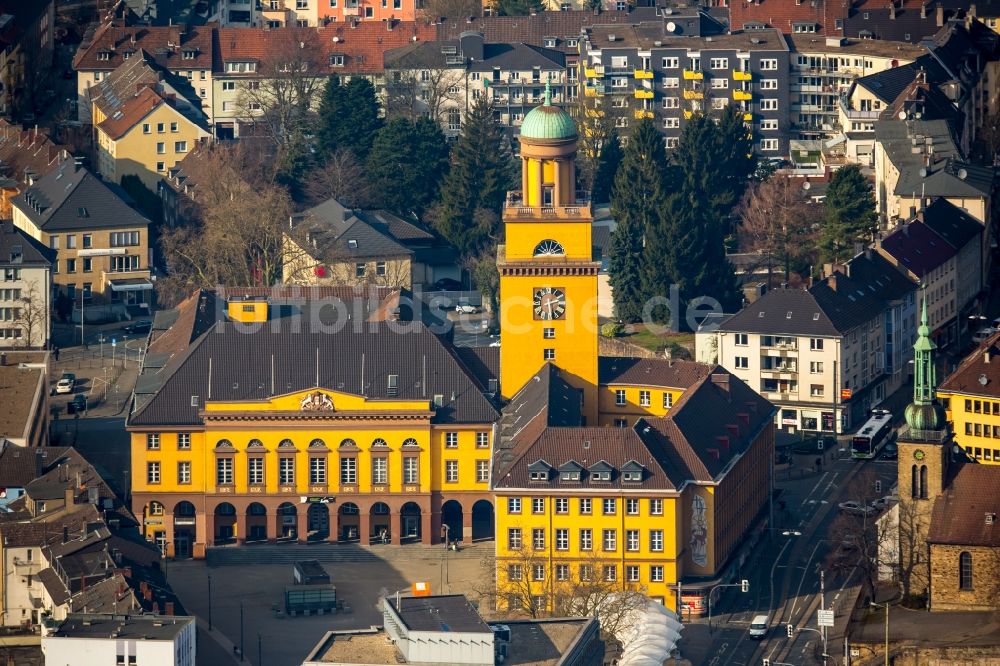 Witten von oben - Gebäude der Stadtverwaltung - Wittener Rathaus am Rathausplatz in Witten im Bundesland Nordrhein-Westfalen