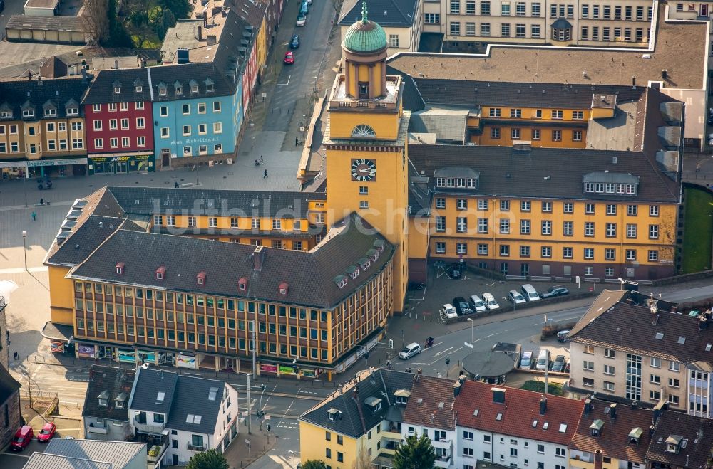 Luftbild Witten - Gebäude der Stadtverwaltung - Wittener Rathaus am Rathausplatz in Witten im Bundesland Nordrhein-Westfalen