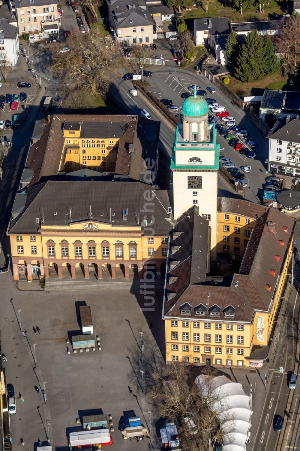 Luftbild Witten - Gebäude der Stadtverwaltung - Wittener Rathaus am Rathausplatz in Witten im Bundesland Nordrhein-Westfalen