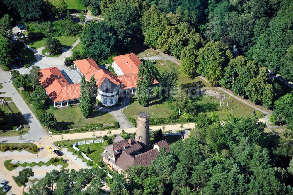 Bad Saarow von oben - Gebäude des Tourismusverbandes Seenland Oder-Spree e.V.