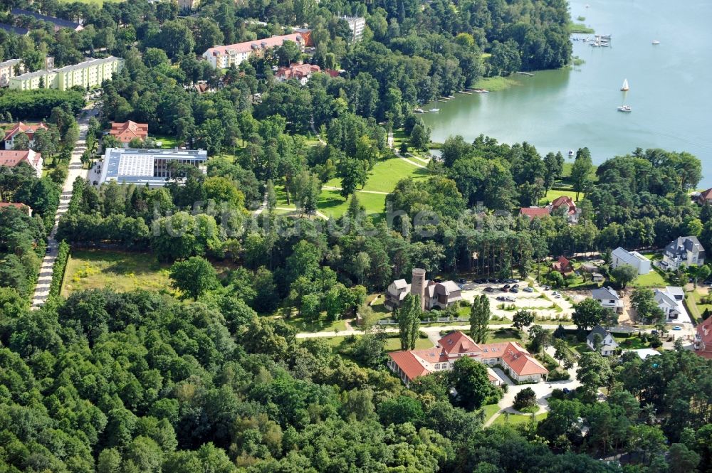 Bad Saarow von oben - Gebäude des Tourismusverbandes Seenland Oder-Spree e.V.