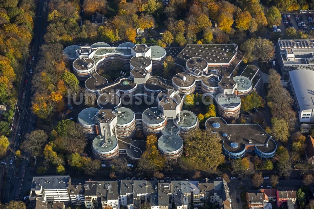 Duisburg von oben - Gebäude der Universität Essen- Duisburg im Ruhrgebiet in Nordrhein-Westfalen