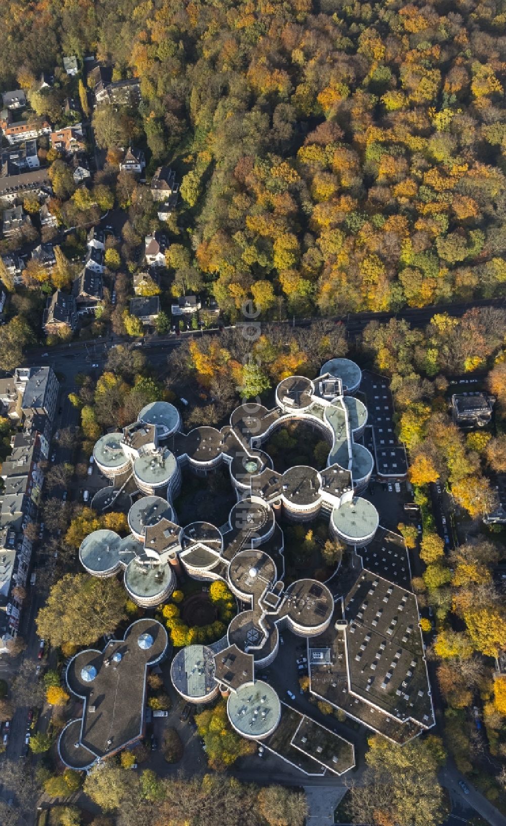 Luftaufnahme Duisburg - Gebäude der Universität Essen- Duisburg im Ruhrgebiet in Nordrhein-Westfalen