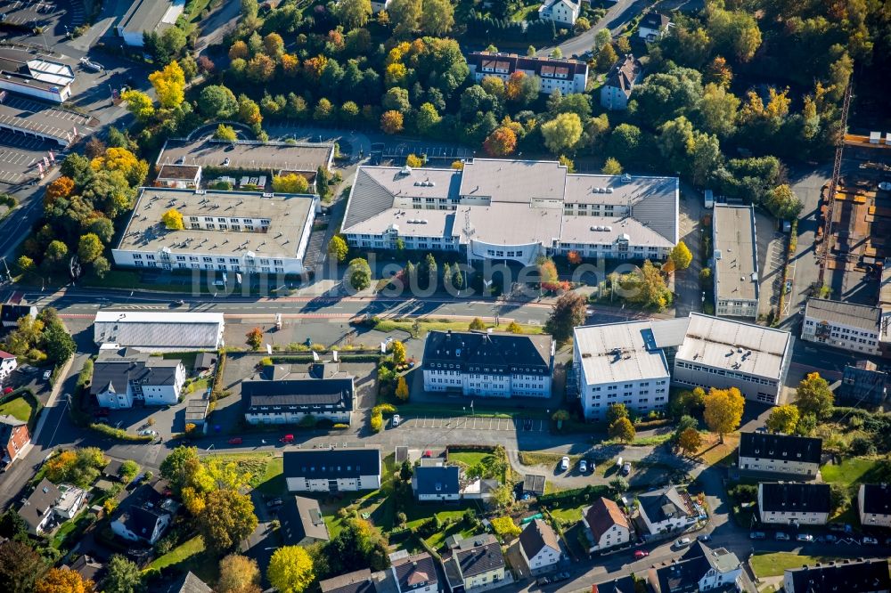 Siegen aus der Vogelperspektive: Gebäude der Unternehmen in der Birlenbacher Straße in Siegen im Bundesland Nordrhein-Westfalen