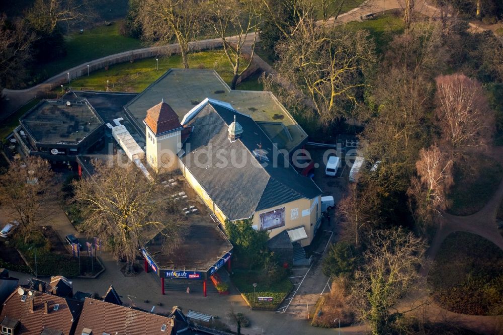 Luftbild Herne - Gebäude des Volkstheater und Theater- Schauspielhauses Mondpalast am Stadtgarten Wanne-Eickel in Herne im Bundesland Nordrhein-Westfalen