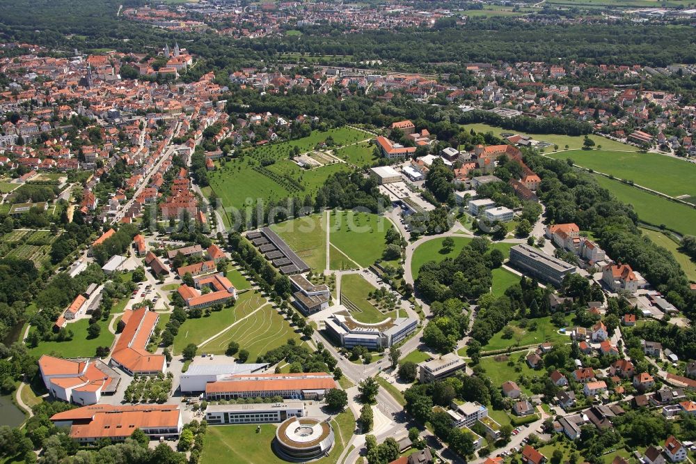 Luftaufnahme Freising - Gebäude des Wissenschaftszentrums der Technischen Universität in Freising im Bundesland Bayern, Deutschland