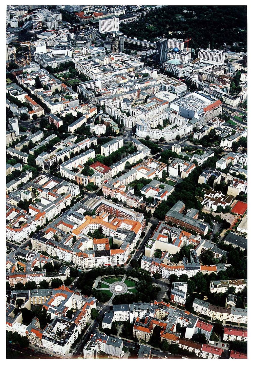 Luftaufnahme Berlin / Charlottenburg - Gebäudeensemble Ansbacher Carreé Vordergrund: Viktoria-Luise-Platz Im Hintergrund: Wittenbergplatz/KaDeWe, Gedächniskirche/Europa-Center Charlottenburg / Berlin