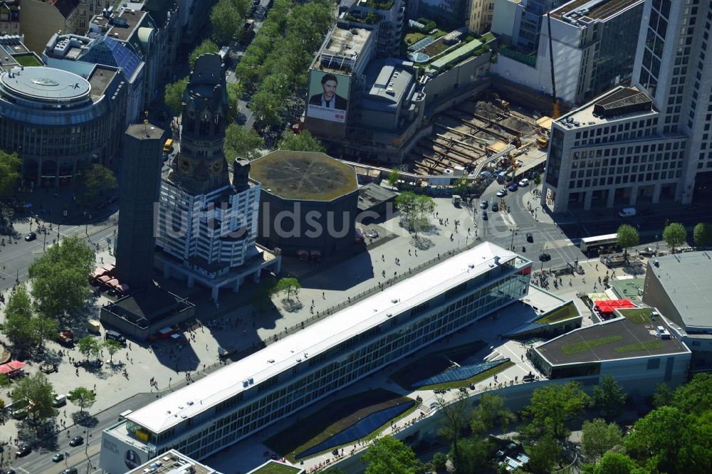 Berlin aus der Vogelperspektive: Gebäudeensemble Bikinihaus in der Budapester Straße im Bezirk Charlottenburg in Berlin