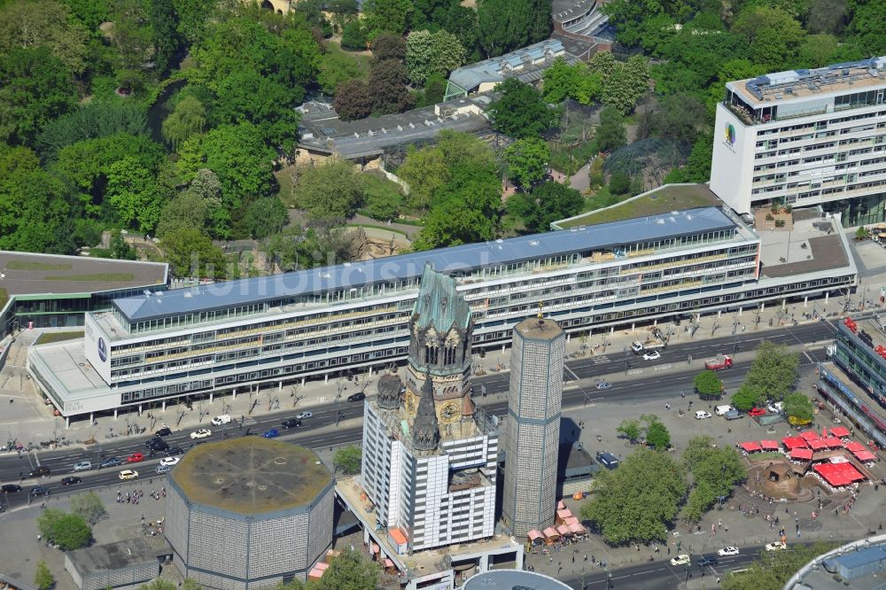 Luftbild Berlin - Gebäudeensemble Bikinihaus in der Budapester Straße im Bezirk Charlottenburg in Berlin